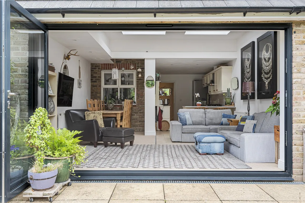 Rooksmead Road, Lower Sunbury, TW16 6PD, photo 7