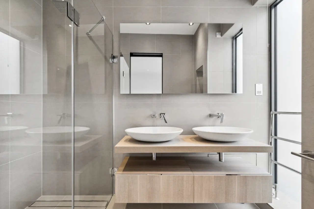 Gunnersbury Mews, London, W4, photo 8
