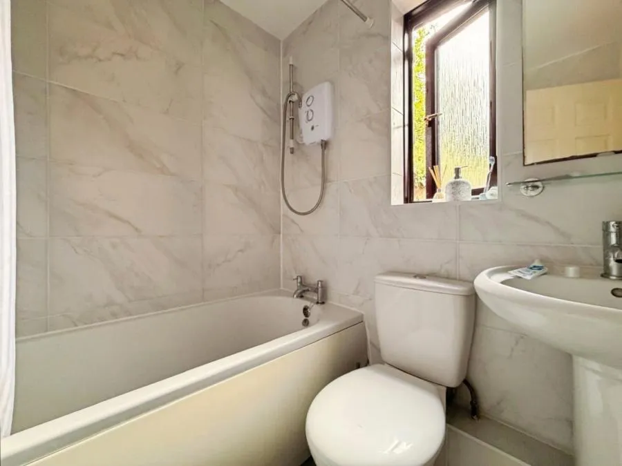 Alexandra Court, Kenilworth, CV8, photo 4