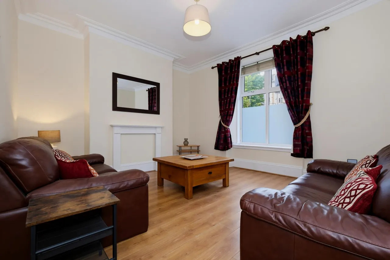 1 bed flat for sale, Baker Street, Rosemount, AB25