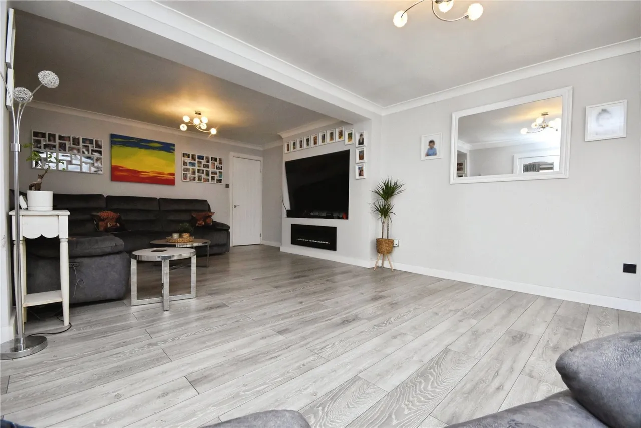 Stirling Place, Basildon, SS13, photo 4