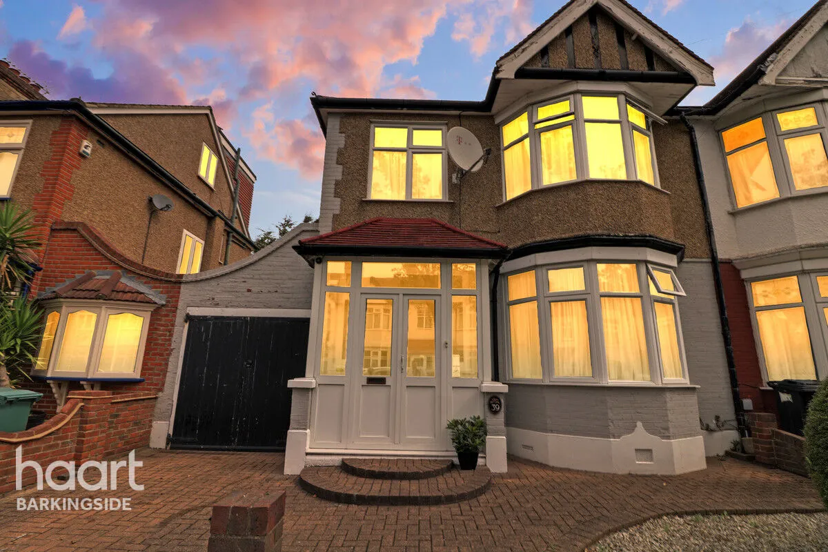 Hatley Avenue, Barkingside, IG6, photo 29
