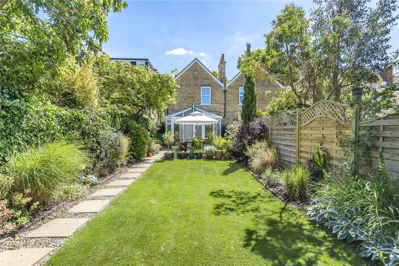 Gloucester Road, Hampton, London, TW12 2UW, photo 13