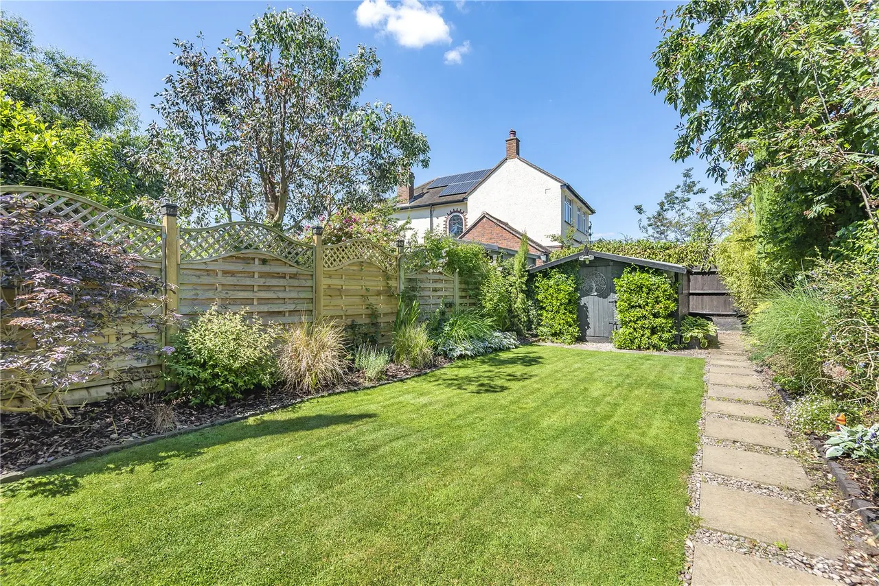 Gloucester Road, Hampton, London, TW12 2UW, photo 11