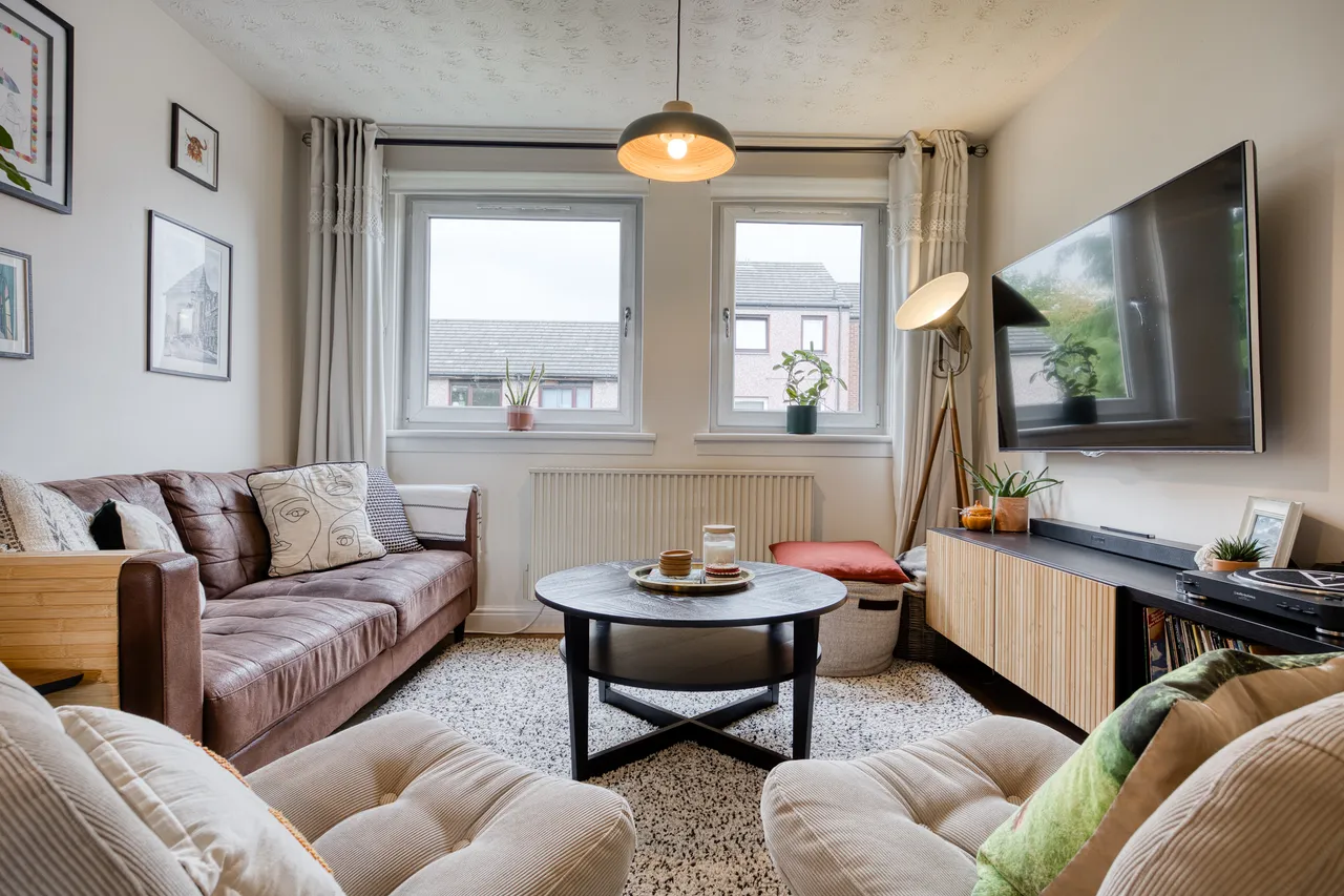 Meadowfield Court, Edinburgh, EH8, photo 4