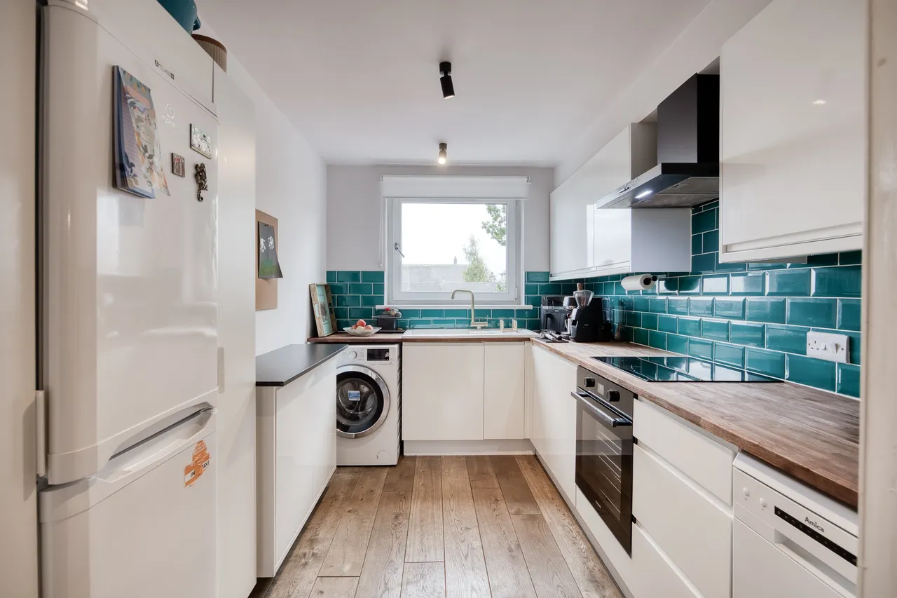 Meadowfield Court, Edinburgh, EH8, photo 7