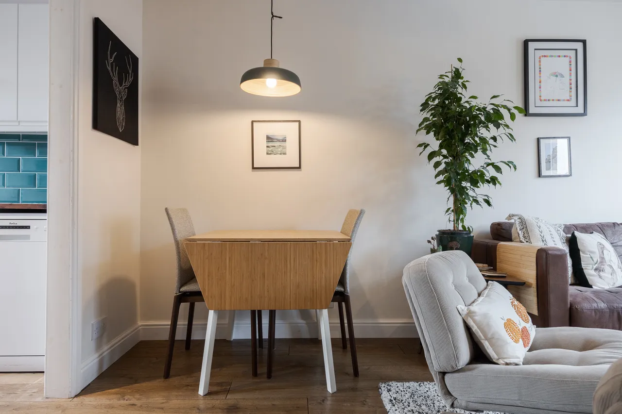 Meadowfield Court, Edinburgh, EH8, photo 6