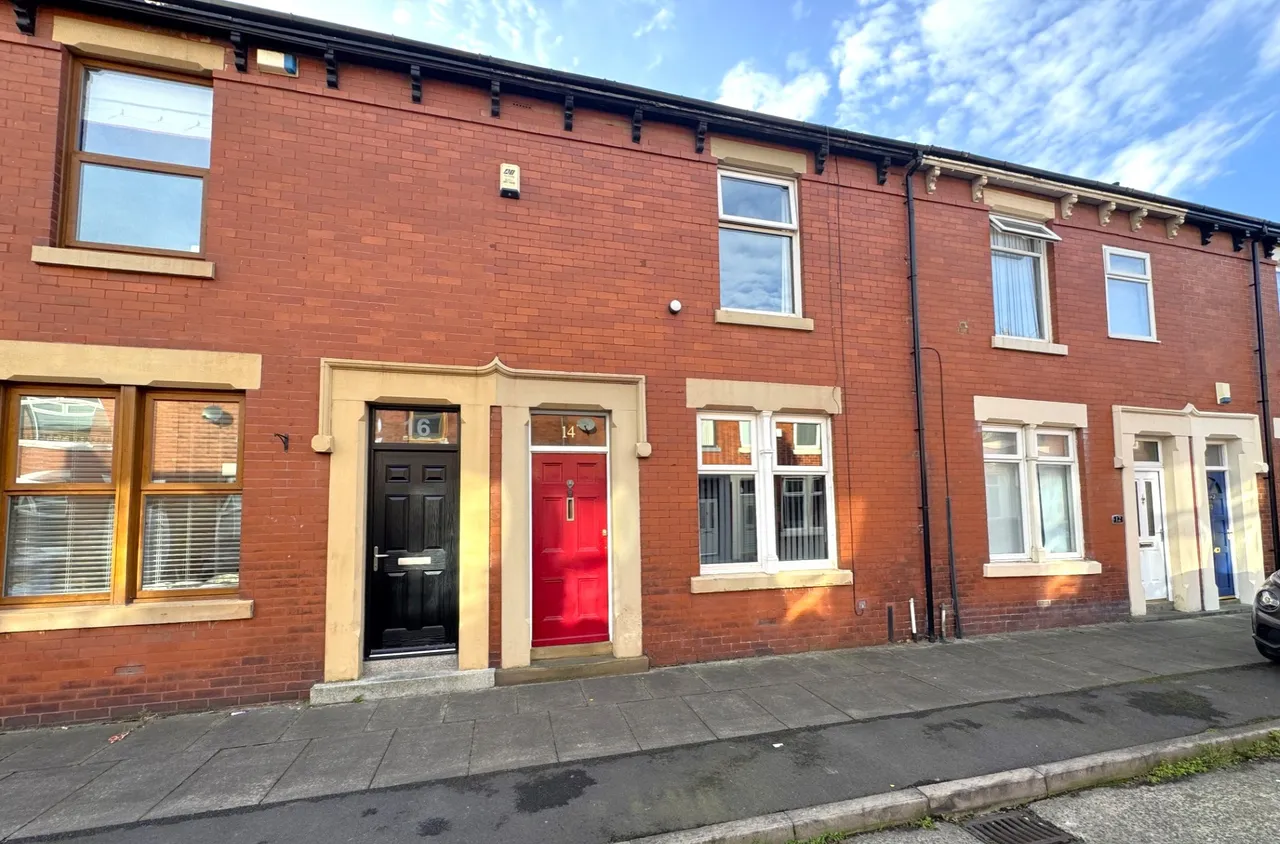 2 bed house for sale — Bulmer Street, Ashton-On-Ribble, Lancashire, PR2 2SL