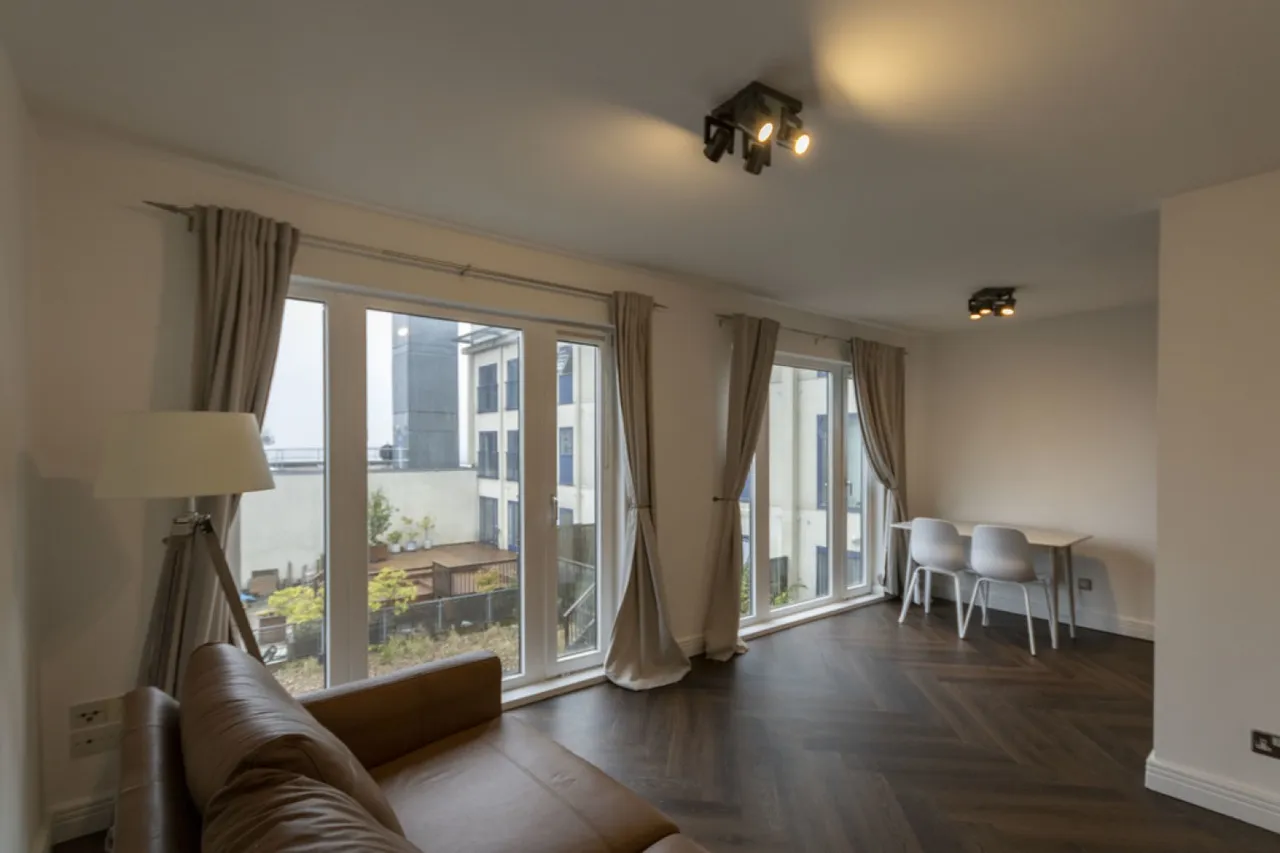 Royal Arch Apartments, The Mailbox, Wharfside Street, Birmingham, B1, photo 3