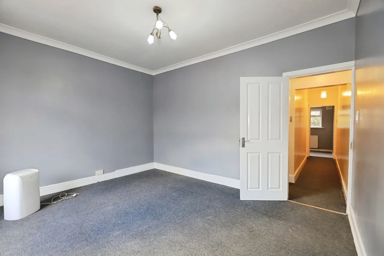 Hawthorne Road, Blakenhall, WV2, photo 14