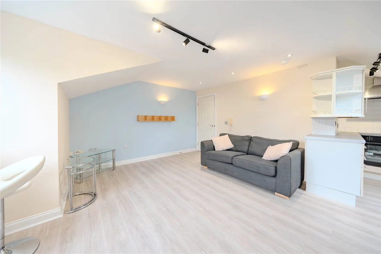 King Lane, Moortown, LS17, photo 7