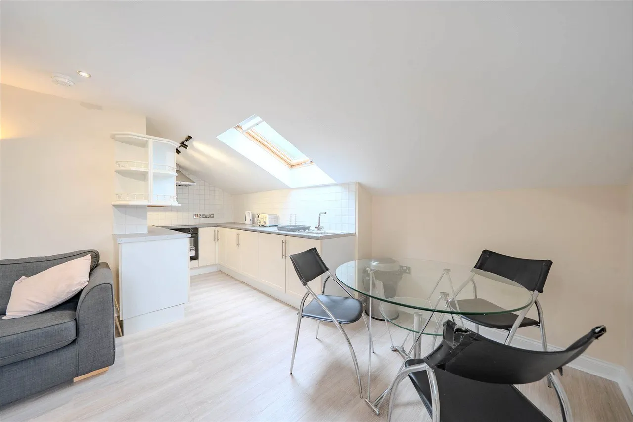 King Lane, Moortown, LS17, photo 8