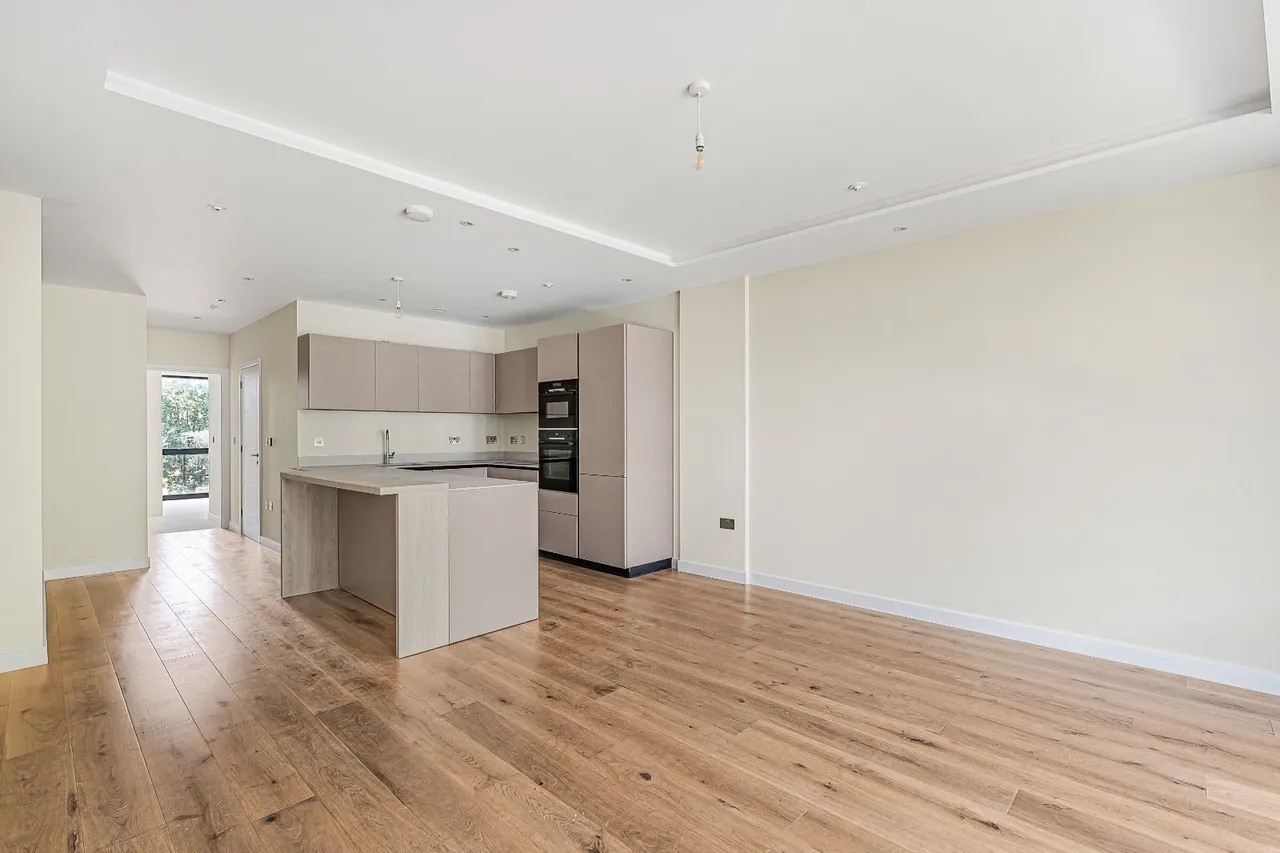 Warwick Road, London, W5, photo 9
