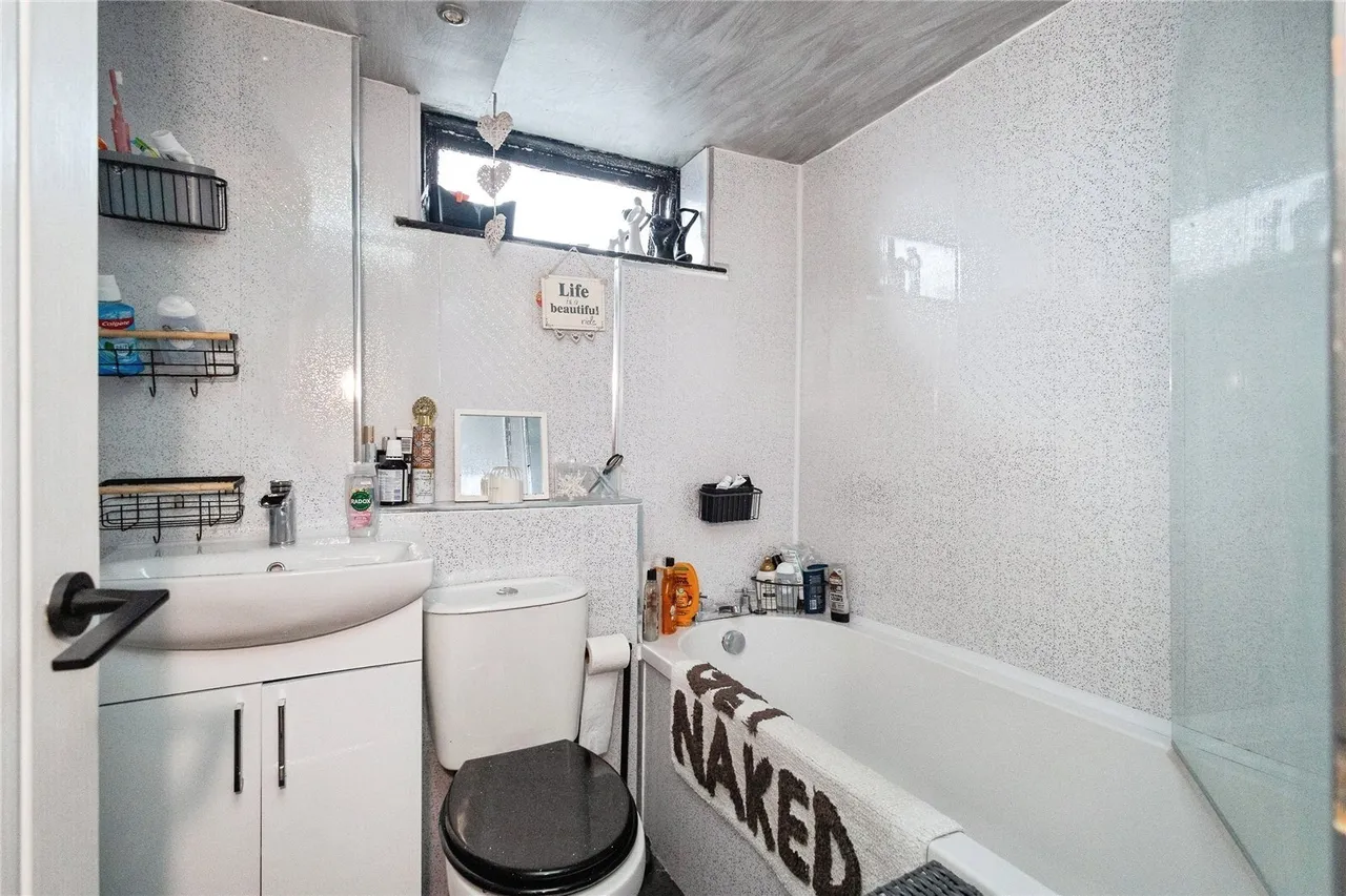 Chapel Street, Dukinfield, SK16, photo 16