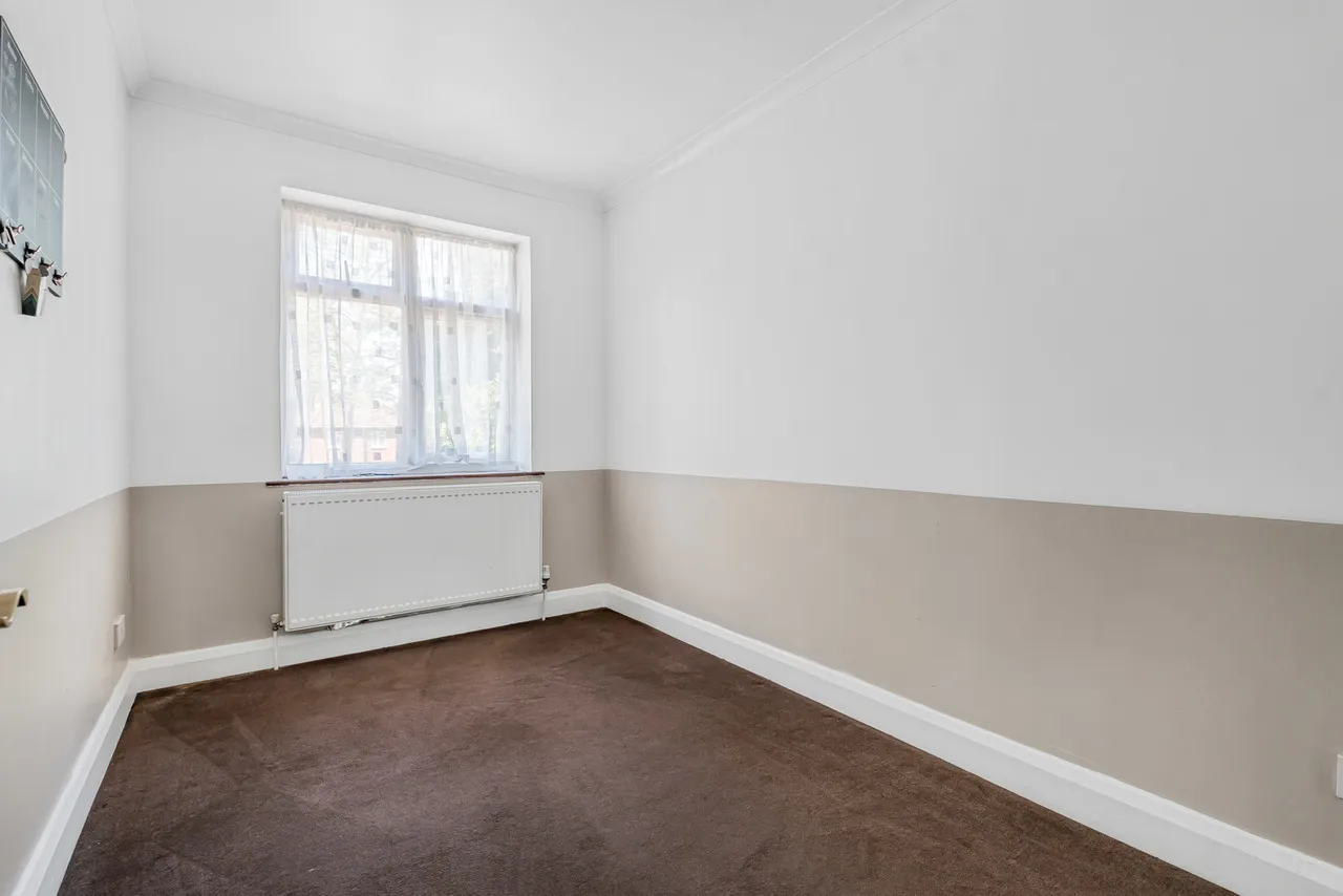 Hanworth Road, Whitton, TW4, photo 20