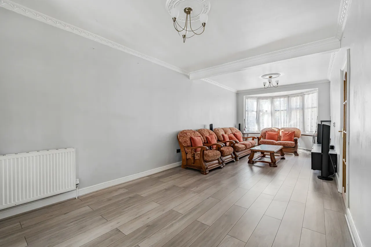 Hanworth Road, Whitton, TW4, photo 2