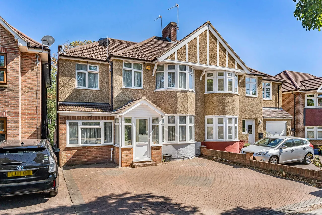Hanworth Road, Whitton, TW4, photo 27