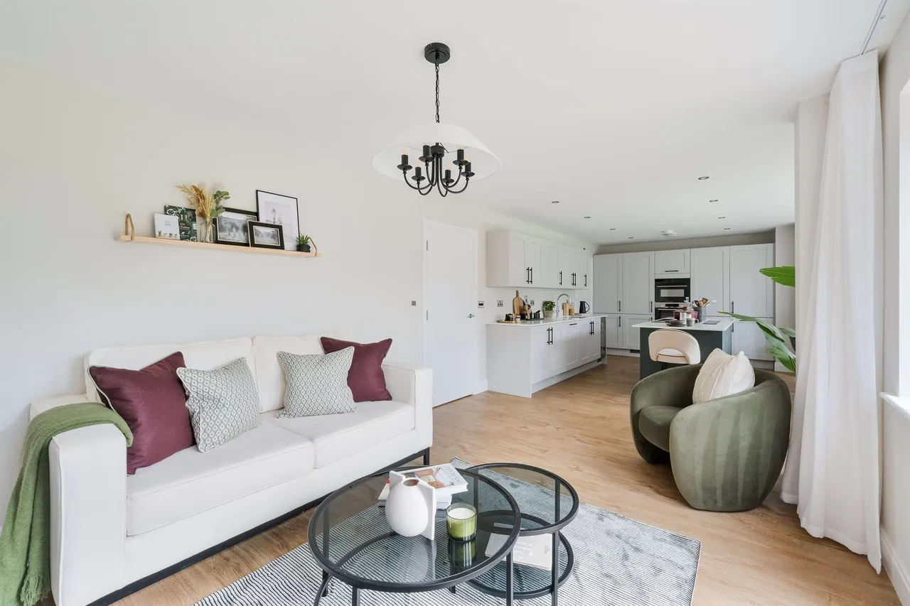 Folders Lane, Burgess Hill, RH15, photo 5