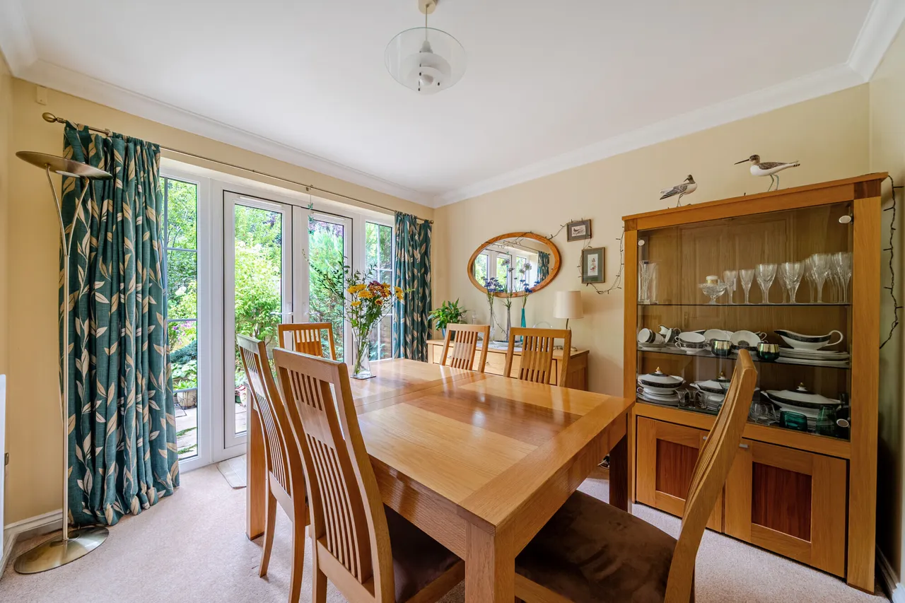Meadowlands Drive, Haslemere, GU27, photo 7