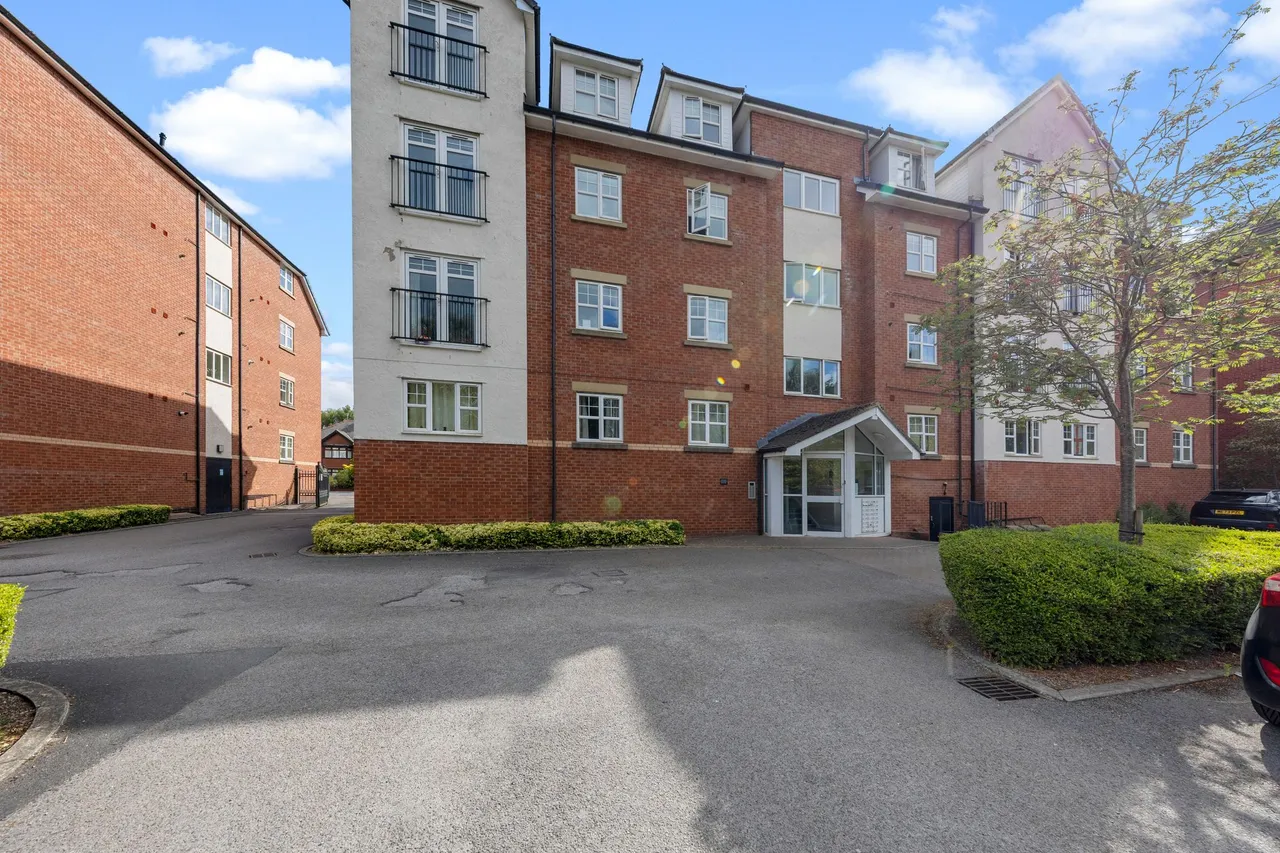 Apartment 44, Egremont Court Wilderspool Causeway, Warrington, Warrington, WA4 6LB, photo 13