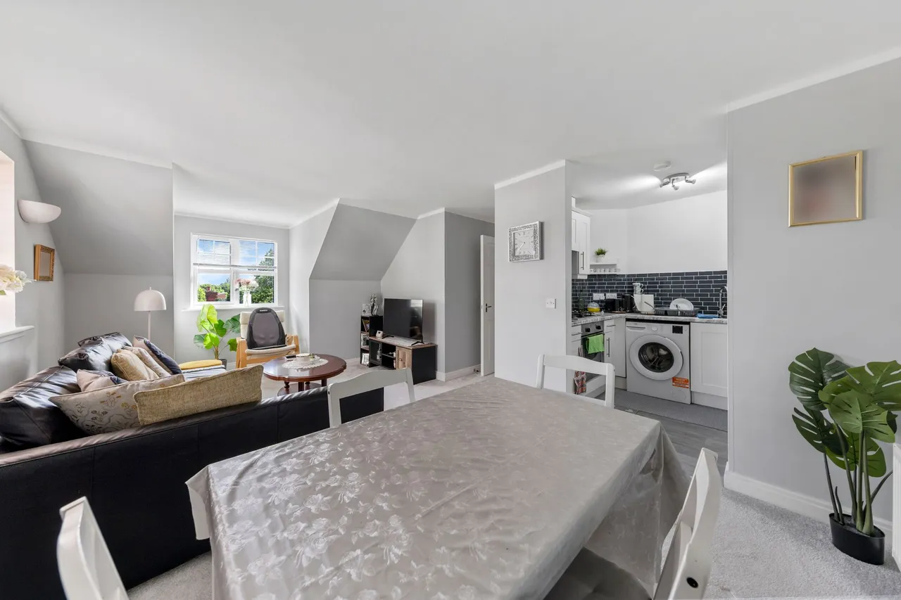 Apartment 44, Egremont Court Wilderspool Causeway, Warrington, Warrington, WA4 6LB, photo 2