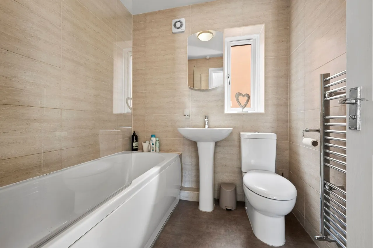 Henrietta Grove, Prescot, L34, photo 21