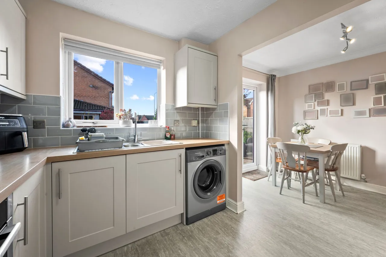 Henrietta Grove, Prescot, L34, photo 9