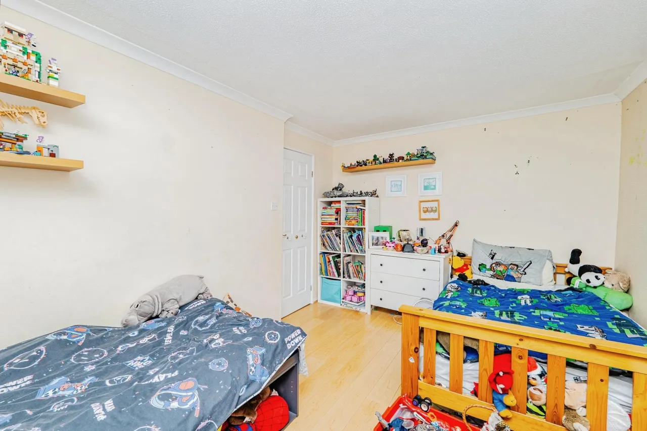 Lynton Close, Penarth, CF64, photo 18