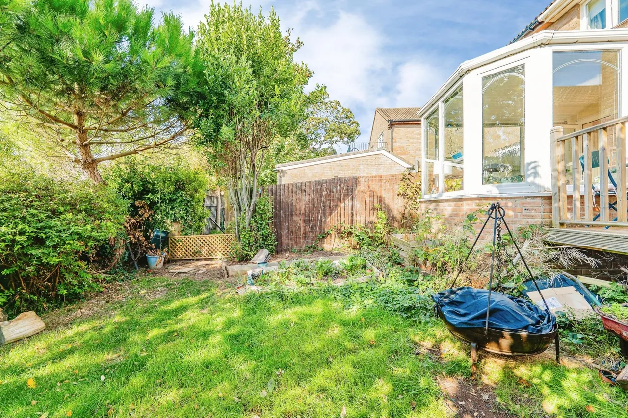 Lynton Close, Penarth, CF64, photo 29