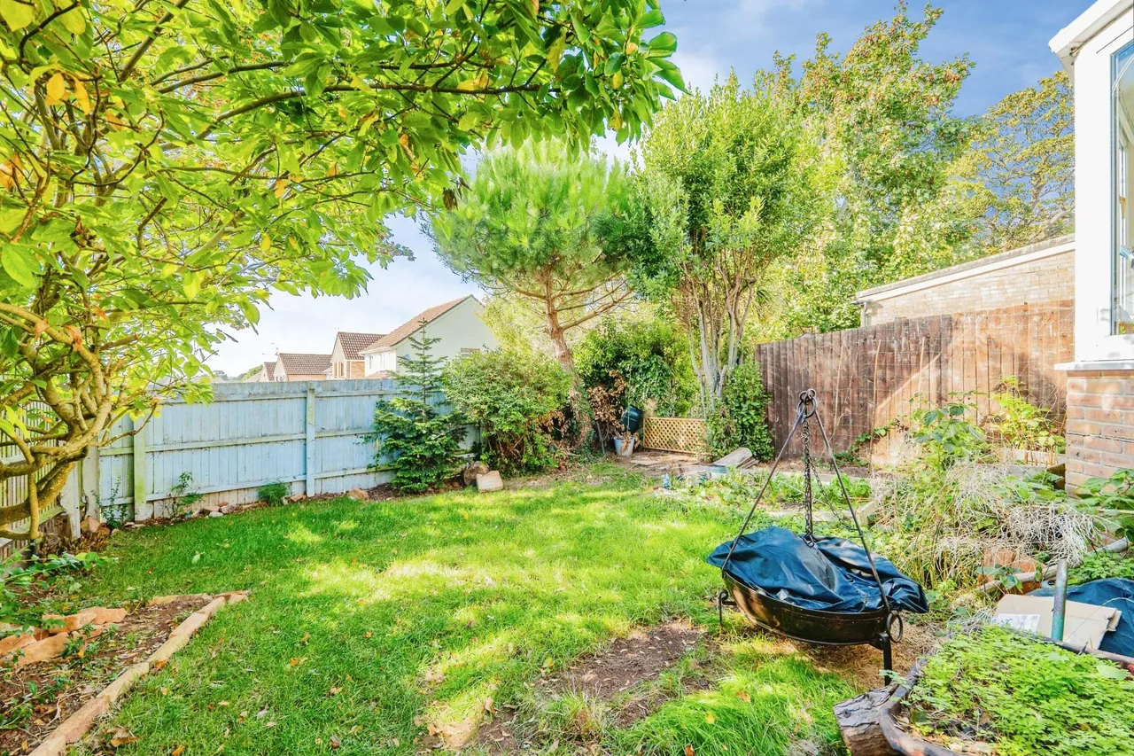Lynton Close, Penarth, CF64, photo 30