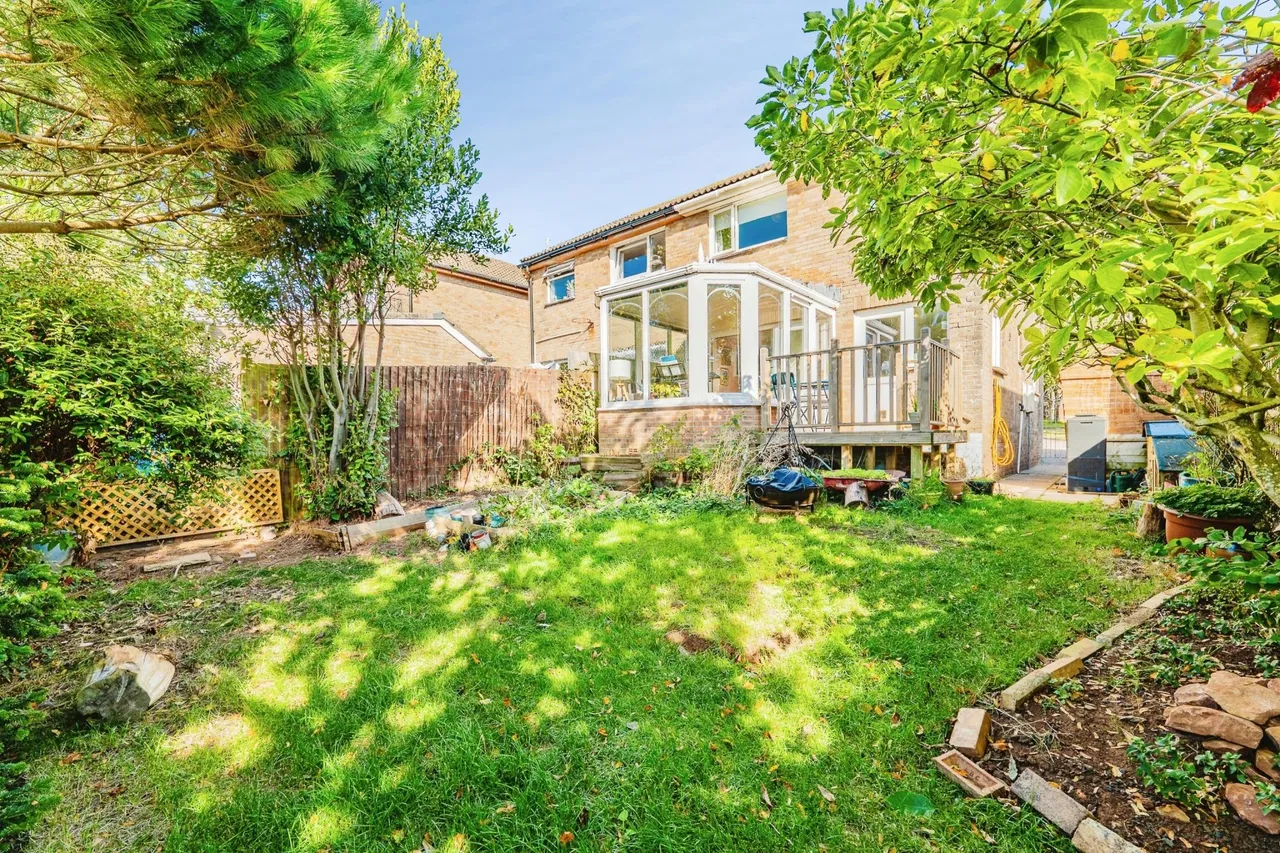 Lynton Close, Penarth, CF64, photo 28