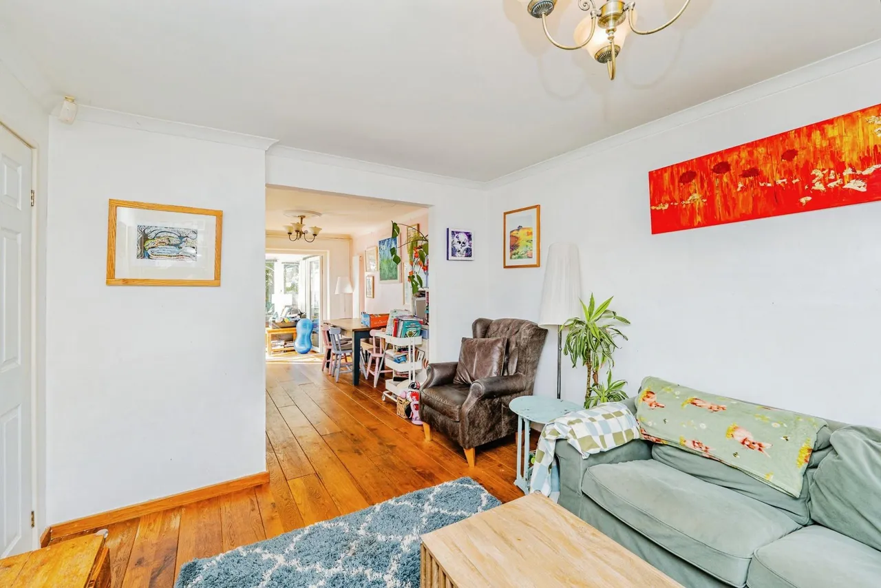Lynton Close, Penarth, CF64, photo 14