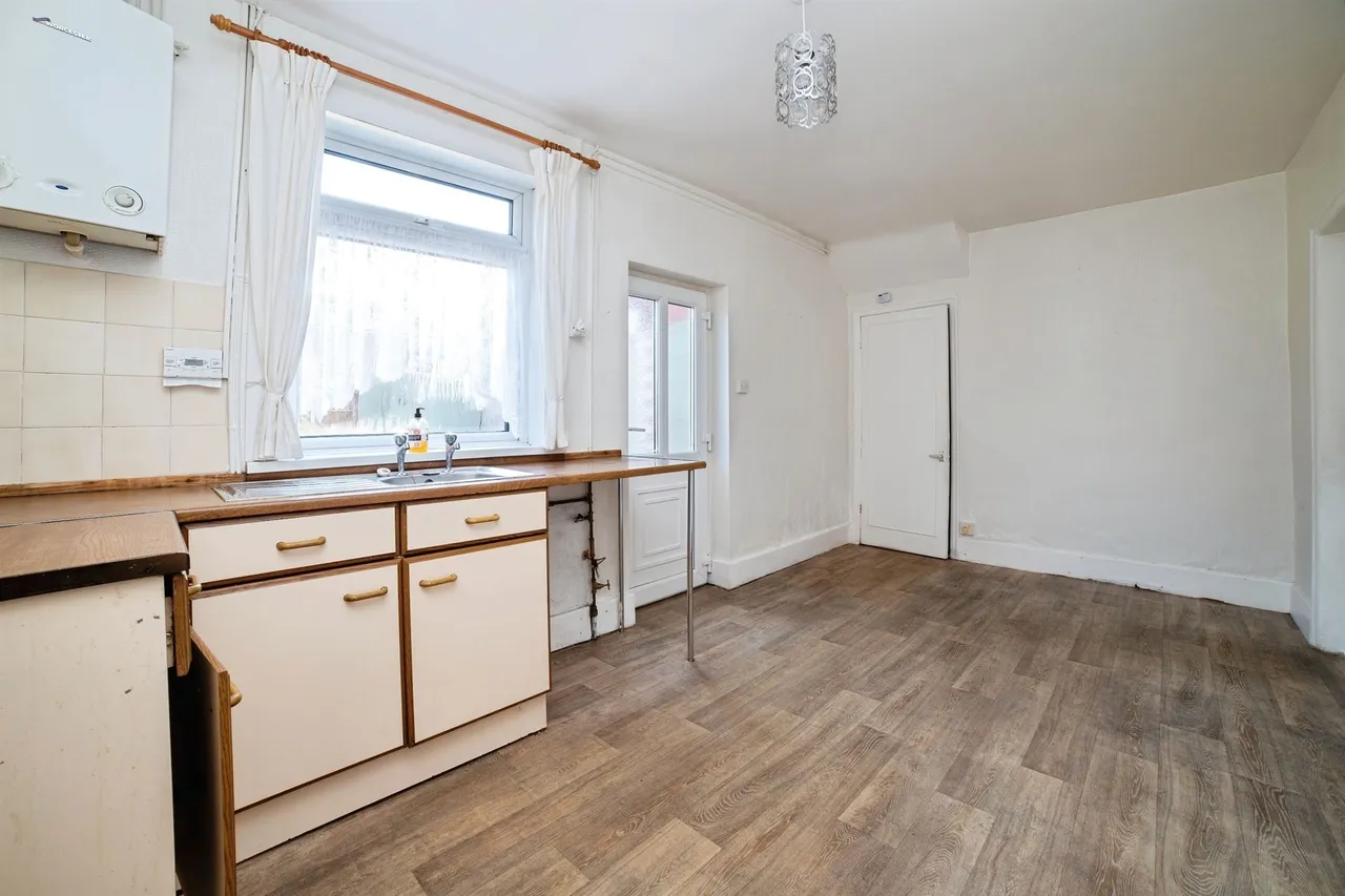 Larch Road, New Ollerton, NG22, photo 4