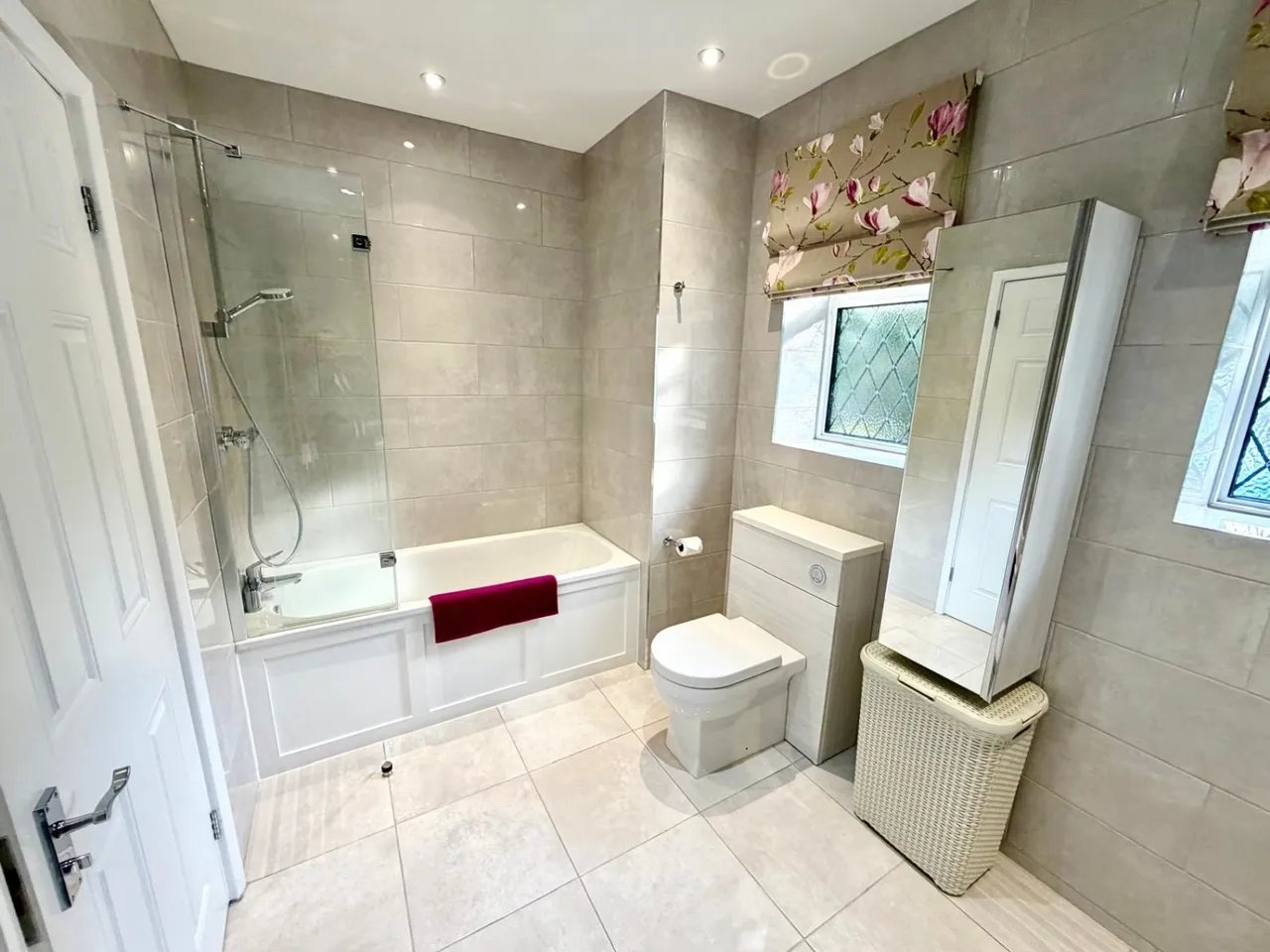 Fairways Knowle Grove, Surrey Virginia Water, GU25, photo 11