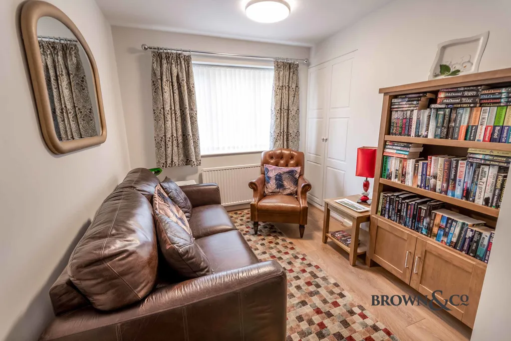 Main Street, Clarborough, photo 11