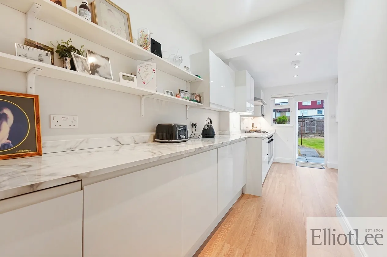 Leamington Crescent, Harrow, HA2, photo 5
