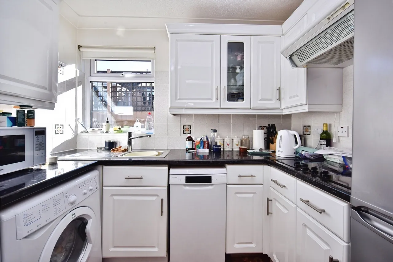 Foxden Drive, Downswood, ME15, photo 4