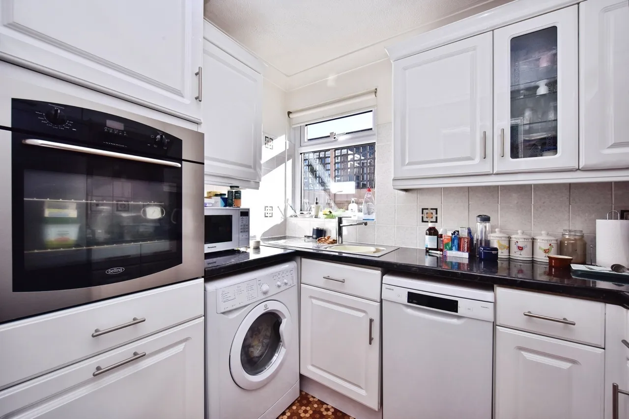 Foxden Drive, Downswood, ME15, photo 13