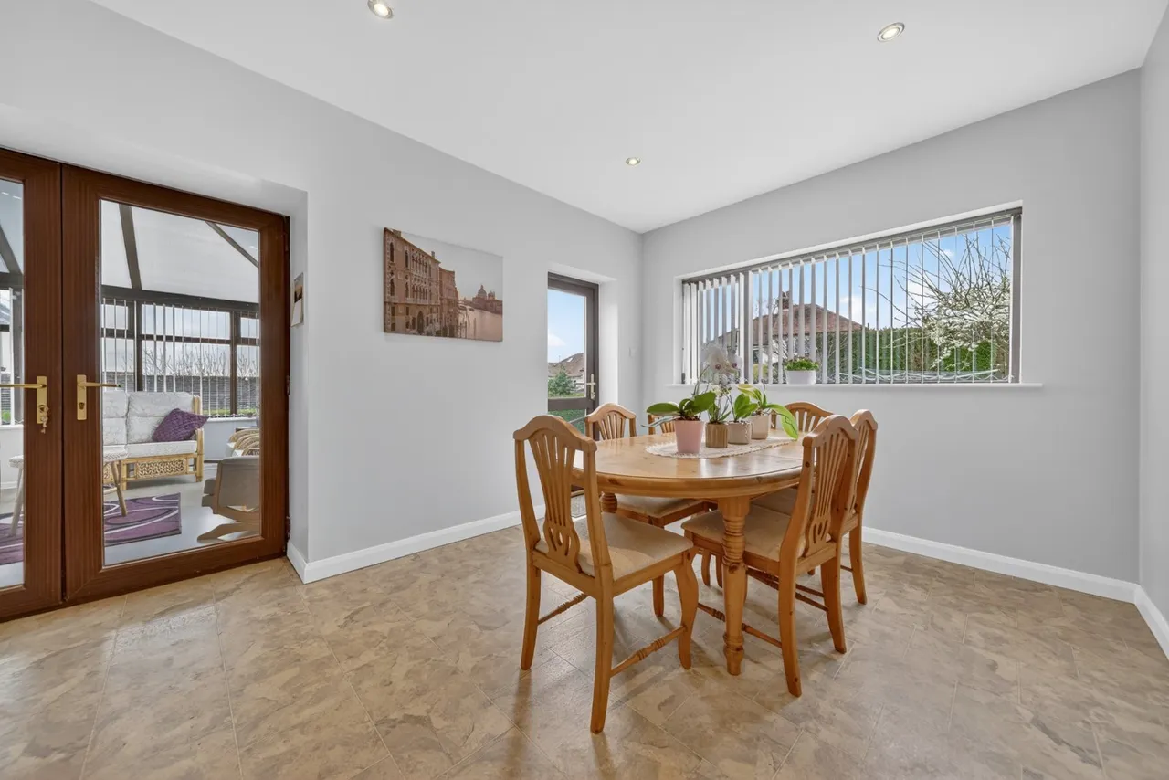 Layton Mount, Rawdon, LS19, photo 7