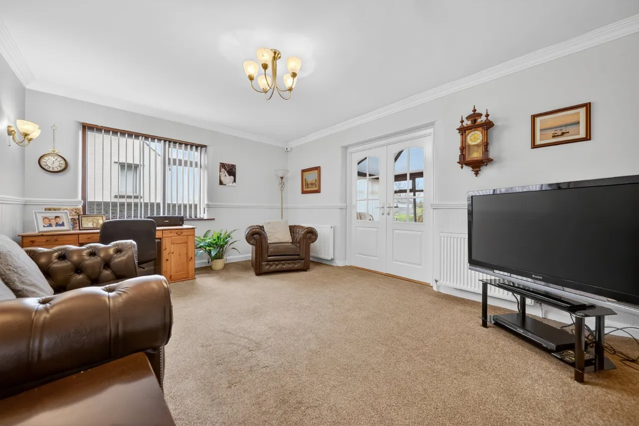 Layton Mount, Rawdon, LS19, photo 5