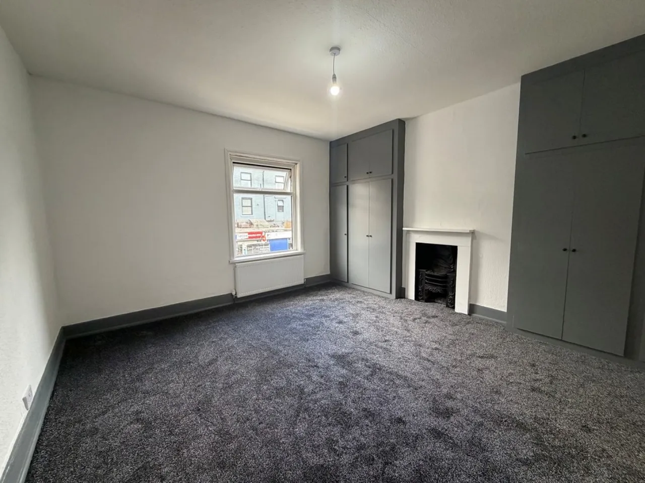 Oldham Road, Rochdale, Greater Manchester, photo 7