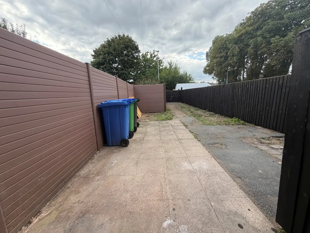 Oldham Road, Rochdale, Greater Manchester, photo 5