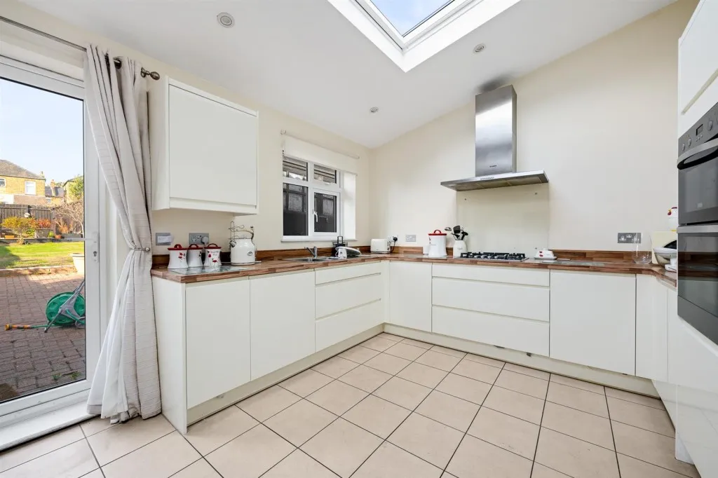 Elibank Road, London, photo 10