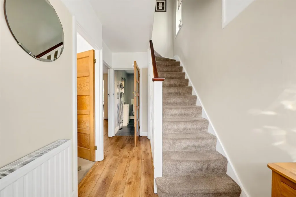 Elibank Road, London, photo 2