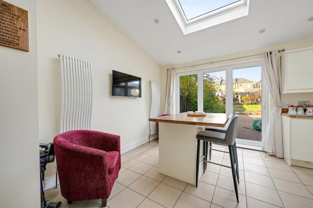 Elibank Road, London, photo 9