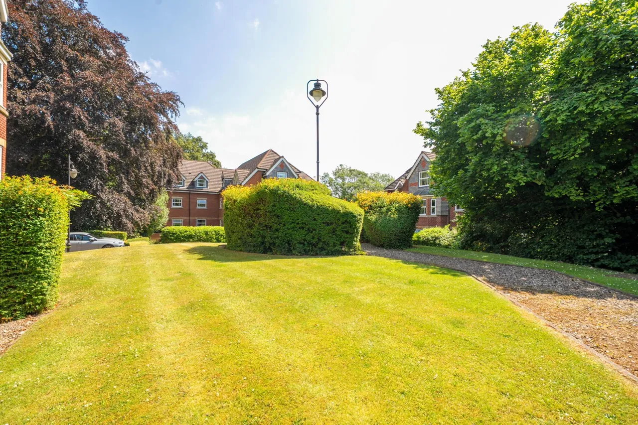 Willow House, Chapel Allerton, LS7, photo 16