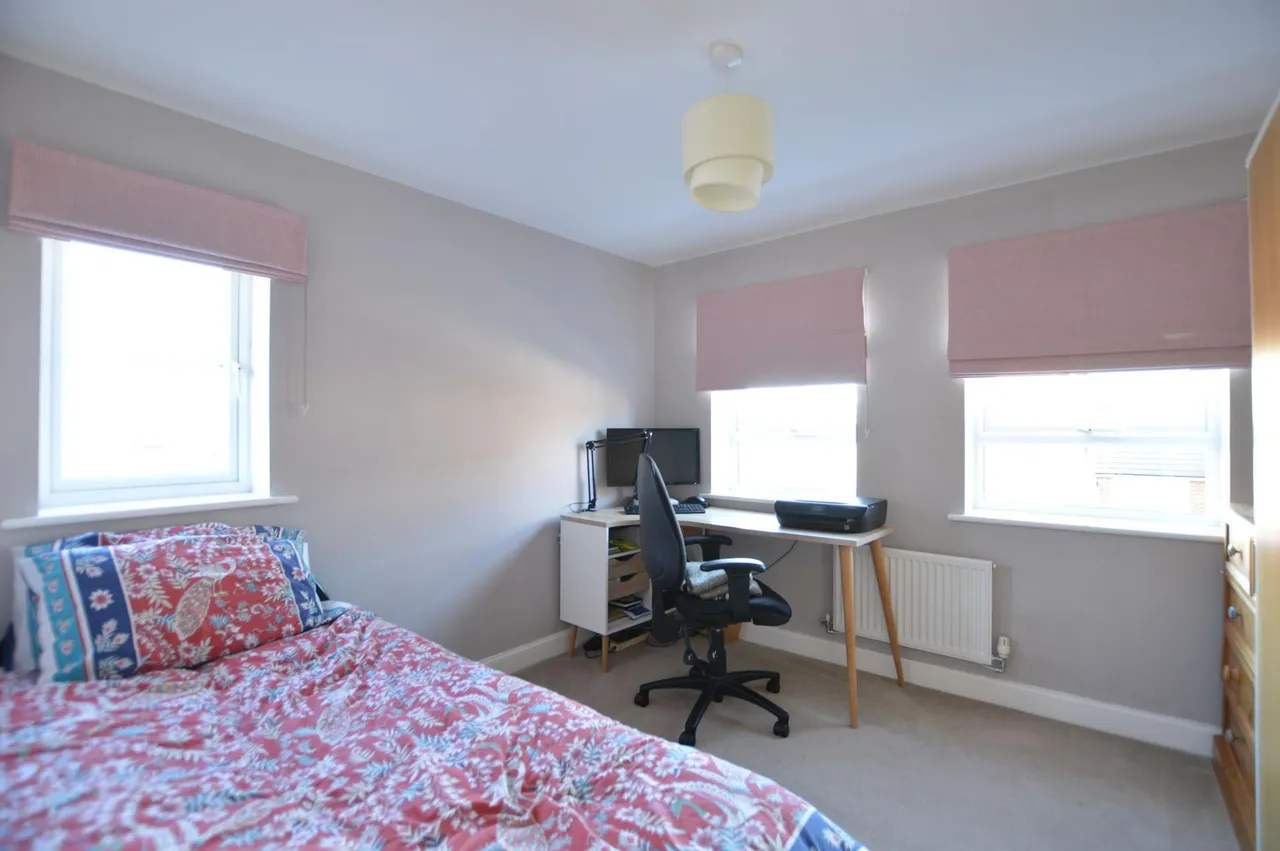 Musselburgh Way, Bourne, PE10, photo 13