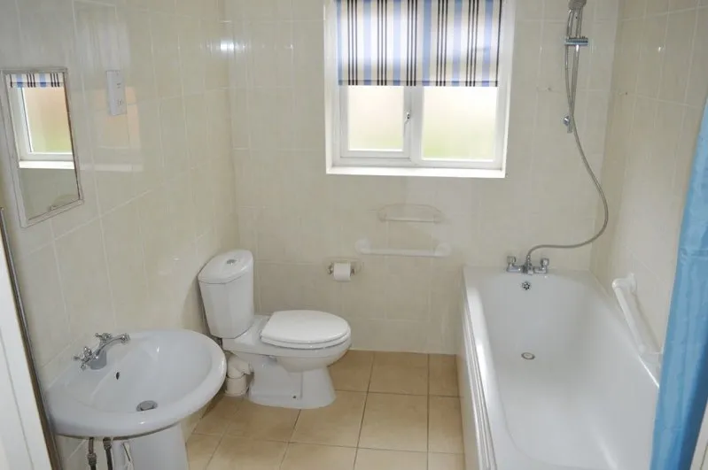 Chase End, Epsom, KT19, photo 6