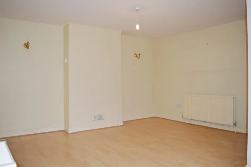 Chase End, Epsom, KT19, photo 4