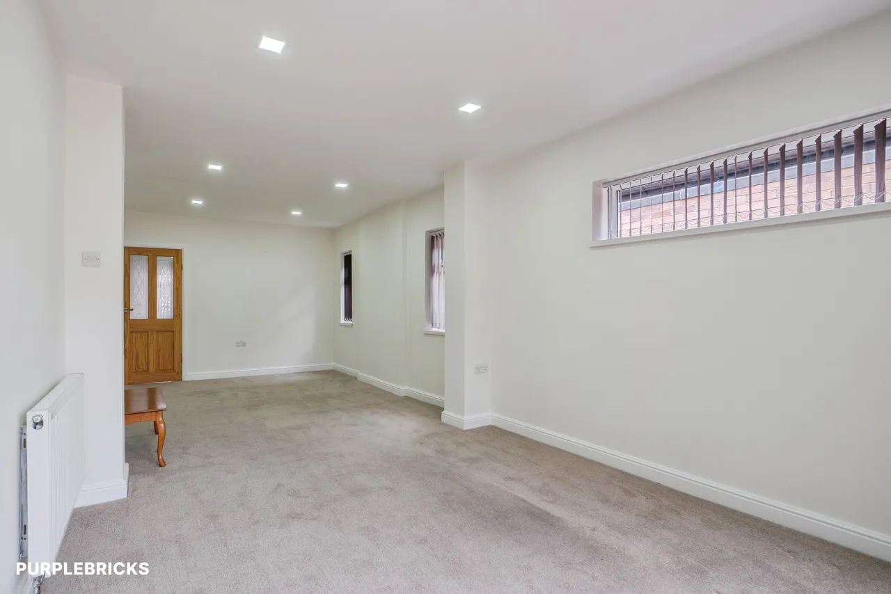 Campbell Avenue, Leicester, LE4, photo 11